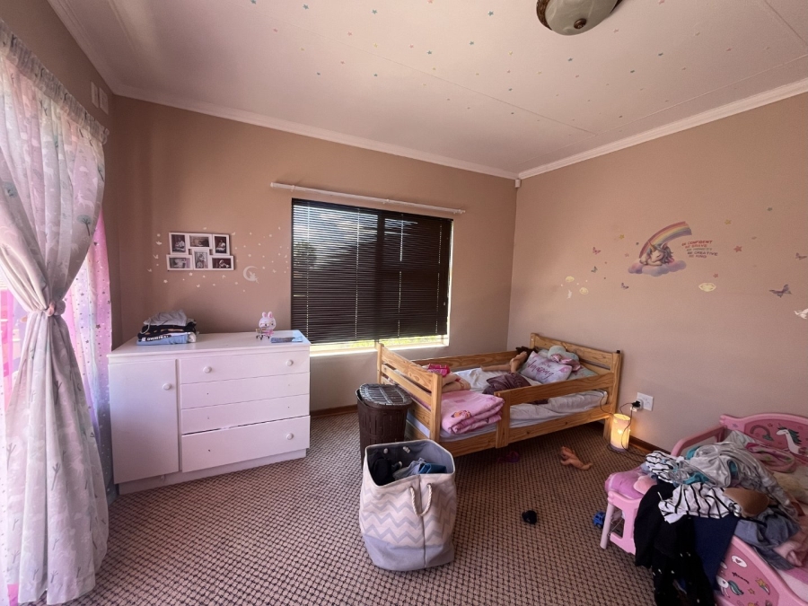 4 Bedroom Property for Sale in Lilyvale Free State